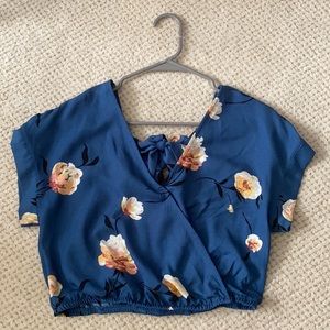 Floral cropped shirt with tie back. Never worn!